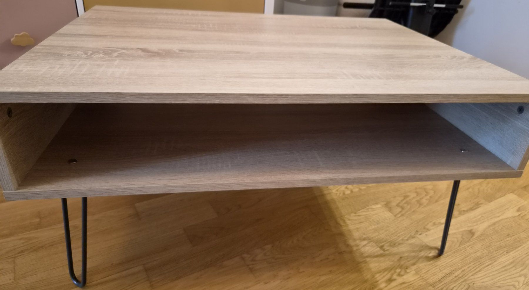 Ikea Tables: IKEA Salontisch/Couchtisch, Holzoptik – D'occasion à Biel/Bienne par marvp 1