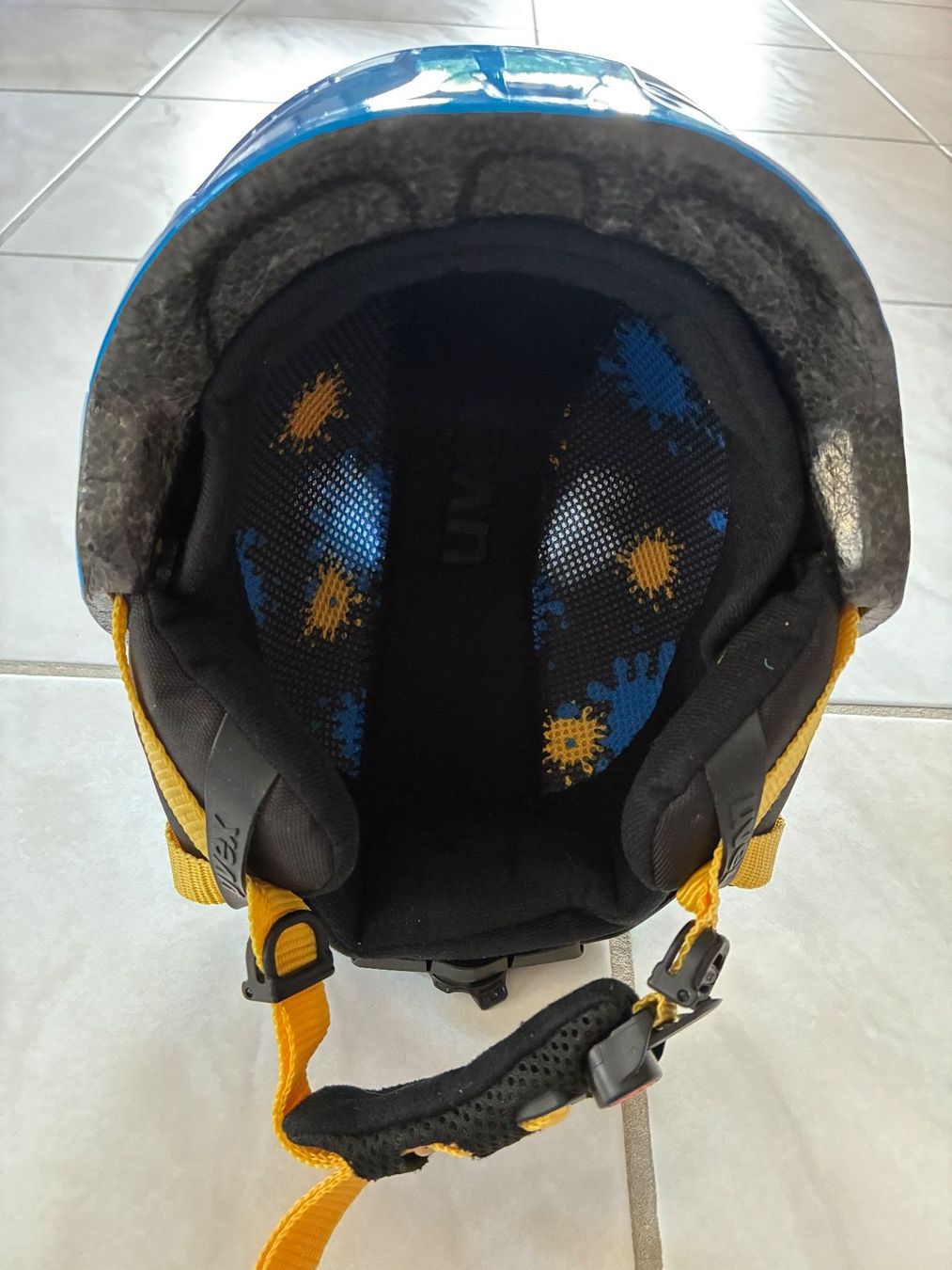 Uvex Casques: Uvex Skihelm Kinder Gr. 51-55 – D'occasion à Kaisten par Schmetterling75 3