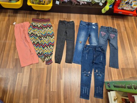 3 Hosen nach Wahl Grösse 116 Mädchen, B2