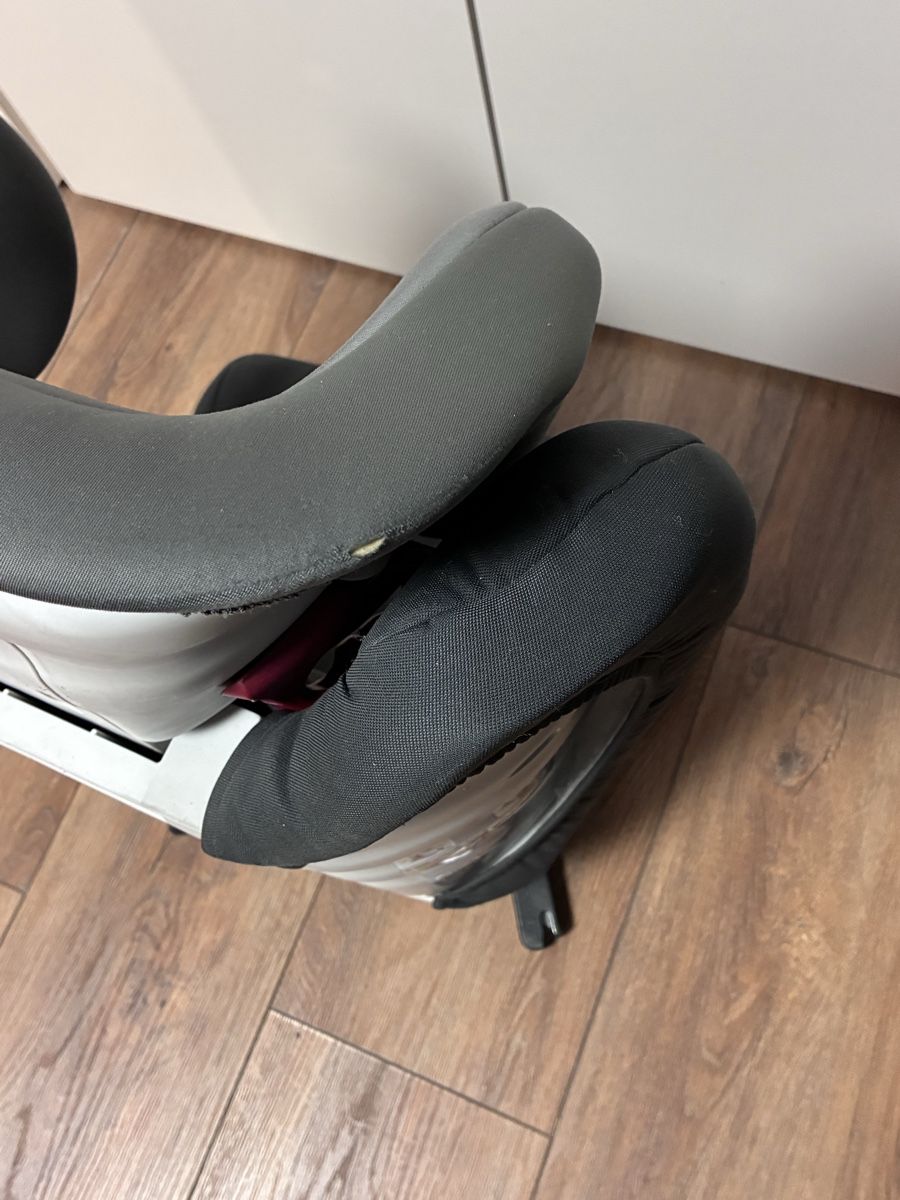 Britax Römer Seggiolini per auto: Kindersitz Auto Römer Britax – Usato da Dielsdorf venduto da Fabio1975 5