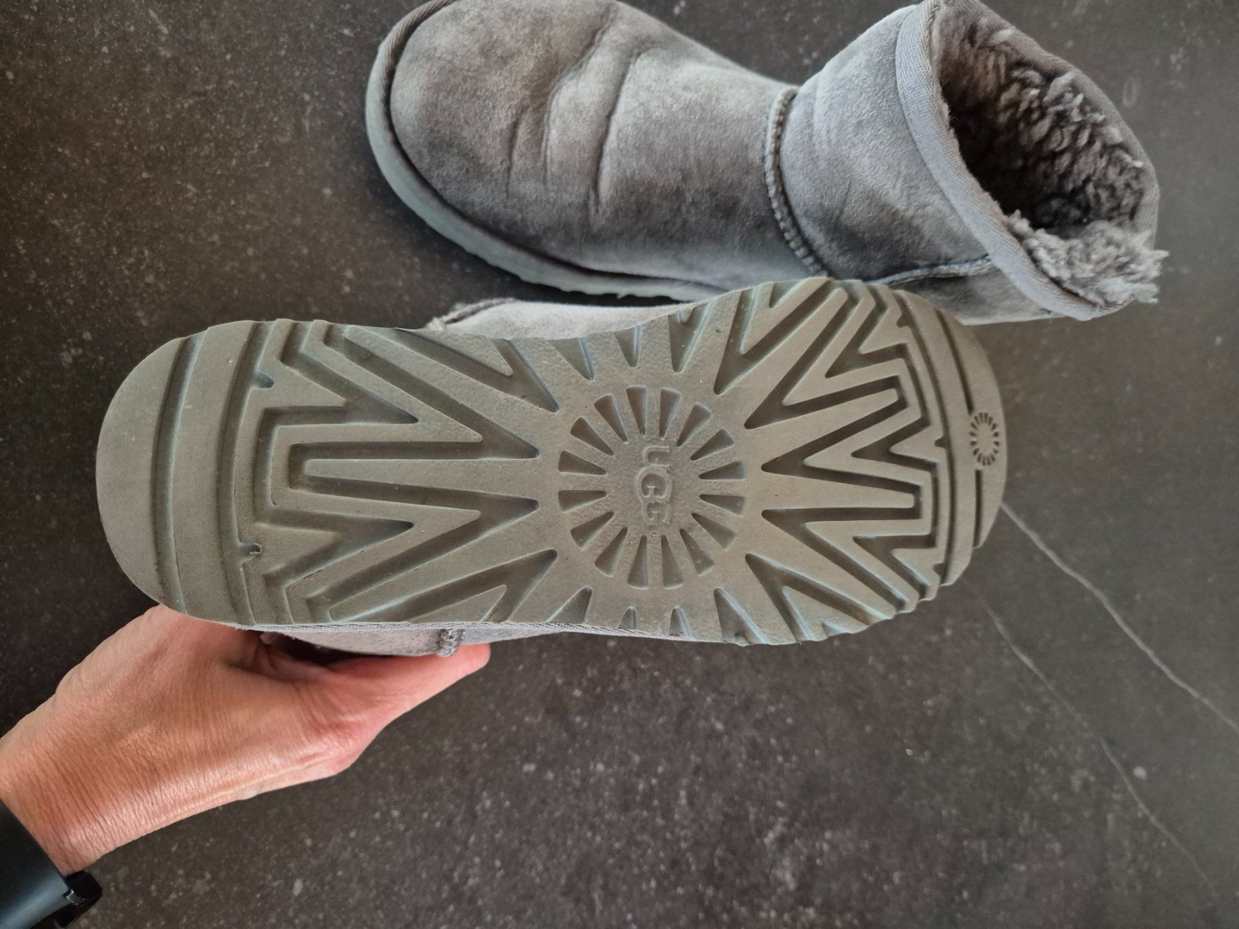 Scarpe da donna: Ugg Gr. 37 – Usato da Zunzgen venduto da Flipflap02 2