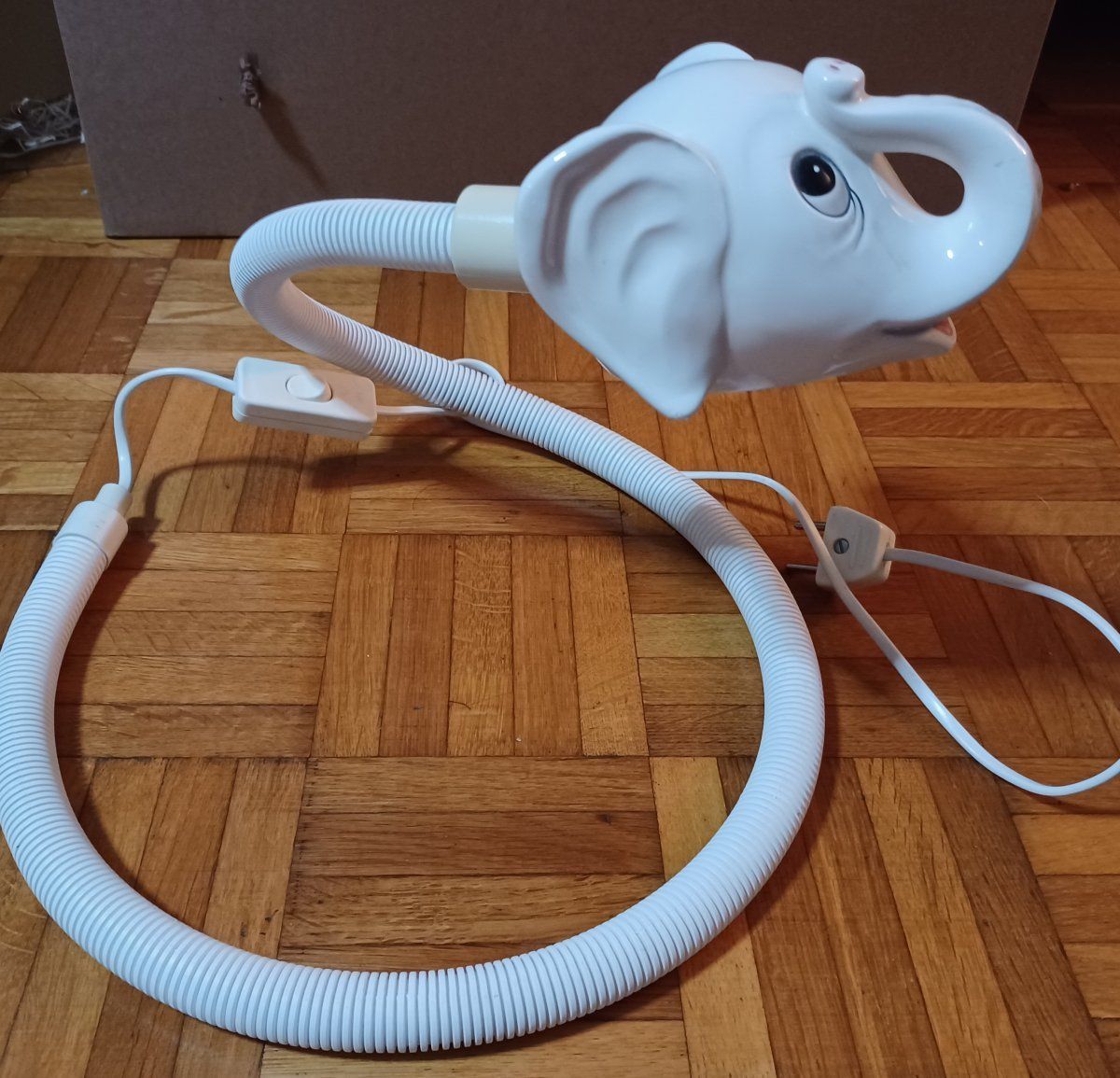 Lampade: Antike flexible Lampe mit Elefantenkopf -G53 – Usato da Morges venduto da vimajes12 4