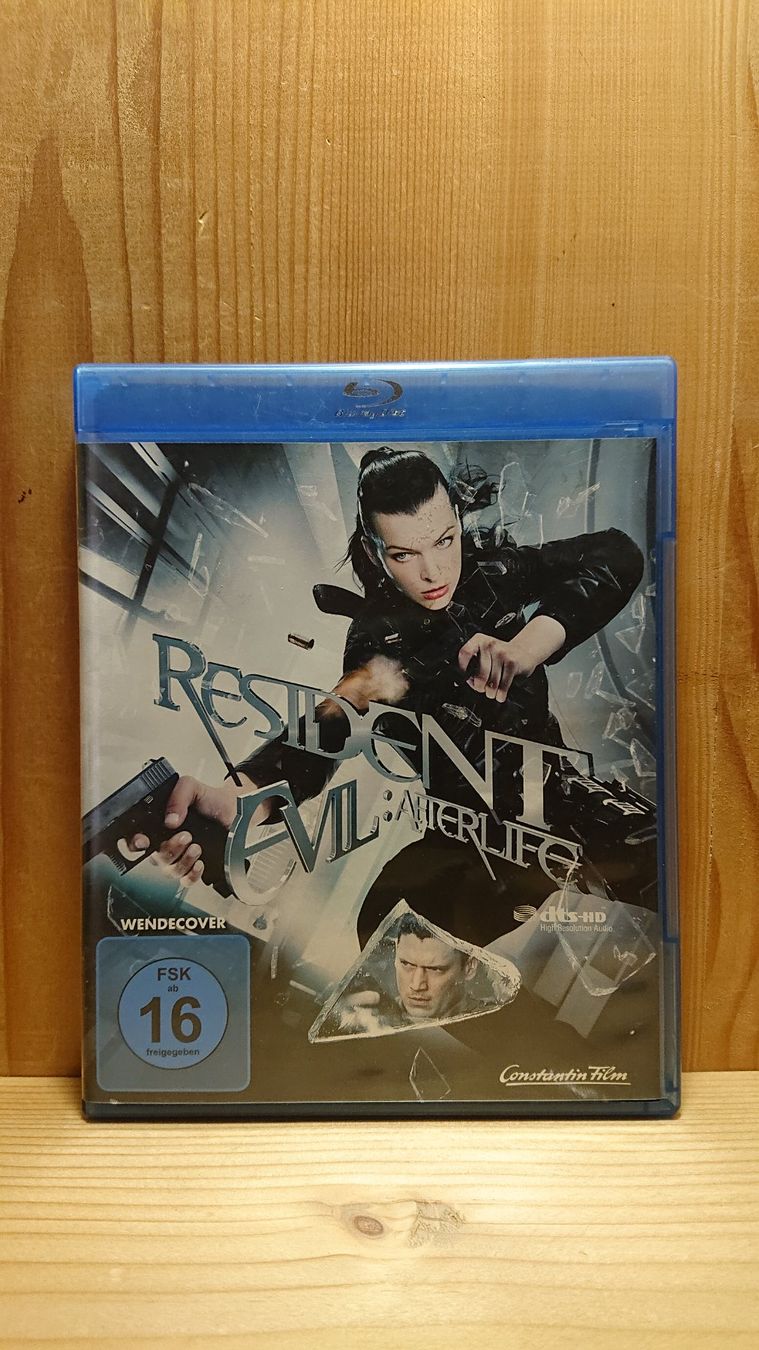 Tutti i DVDs: RESIDENT EVIL Afterlife Blu-Ray – Usato da Wilderswil venduto da Exebub