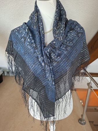 Blauer Fransen-Schal, neuwertig, super für den Sommer!