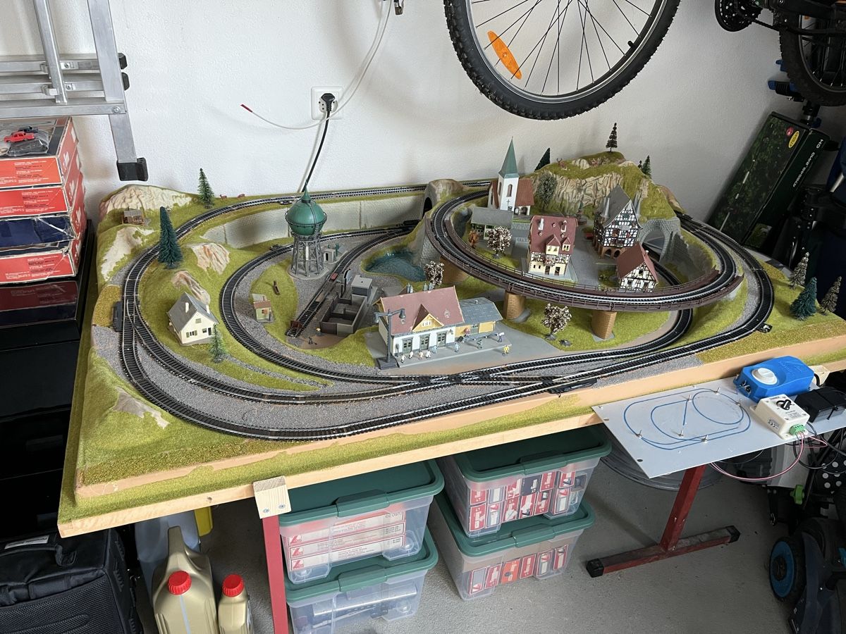 Modellini di ferrovie: plastico ferroviario – Usato da Pregassona venduto da simone.carpeggiani