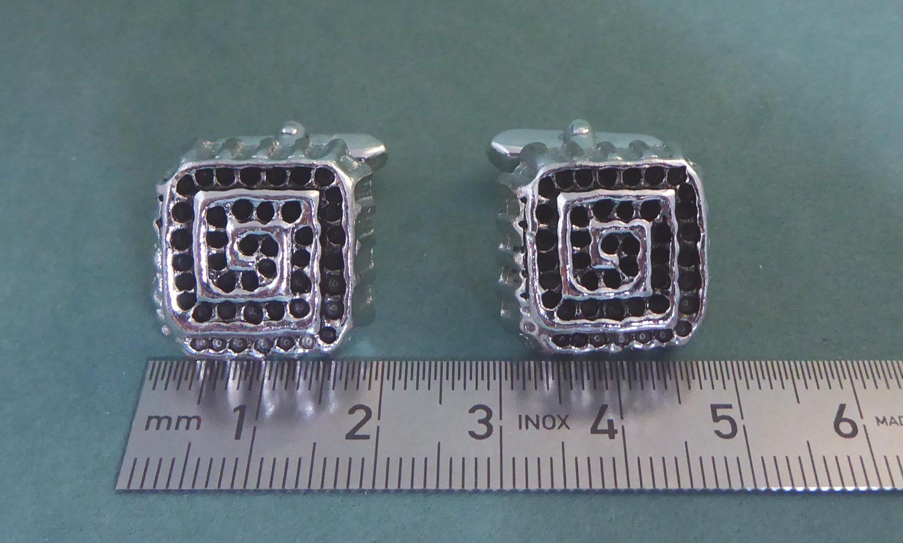 Gemelli: Manschetten Knöpfe,  METALL VERSILBERT – Usato da Muri AG venduto da silvermouse007 1