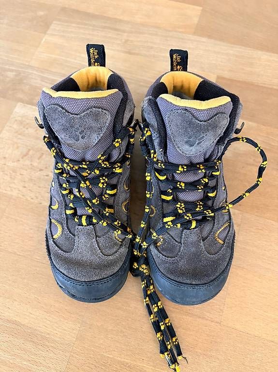 Chaussures garçon: Wanderschuhe Jack Wolfskin 30 – D'occasion à Stans par Claudia_