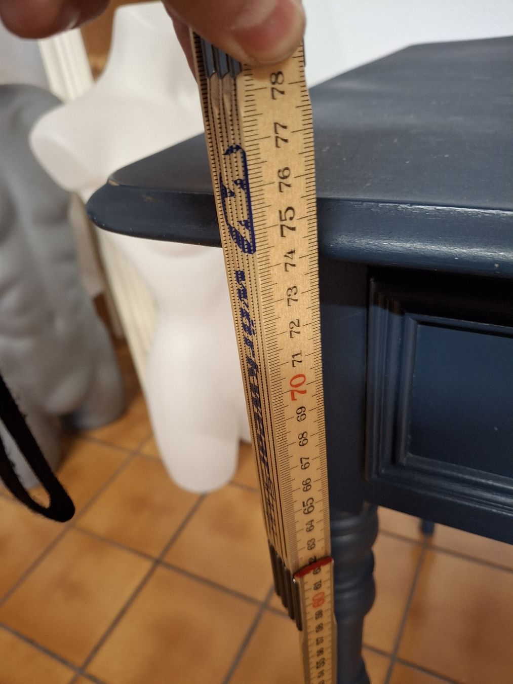 Tische: Antiker Tisch mit Stuhl, Petrolblau, Vintage – Gebraucht aus Thun von shashala 5