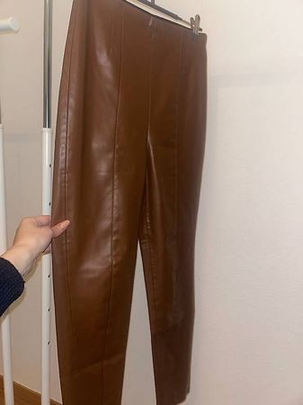 Zara pantaloni similpelle marroni taglia M con zip laterale