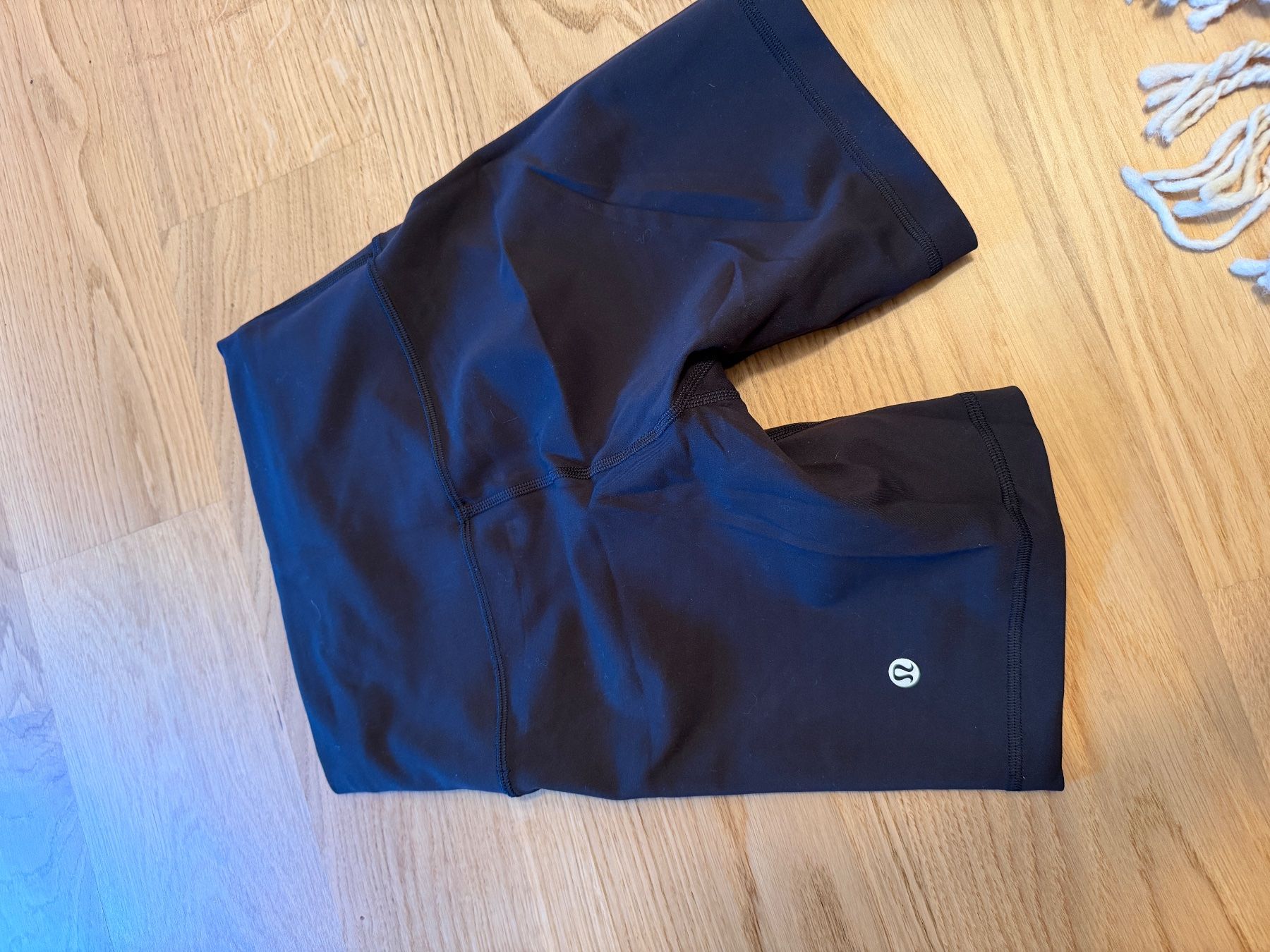 Lululemon Leggings: Lululemon Shorts schwarz Grösse 4 – Neu (gemäss Beschreibung) aus Hettlingen von blu_tb6z 3