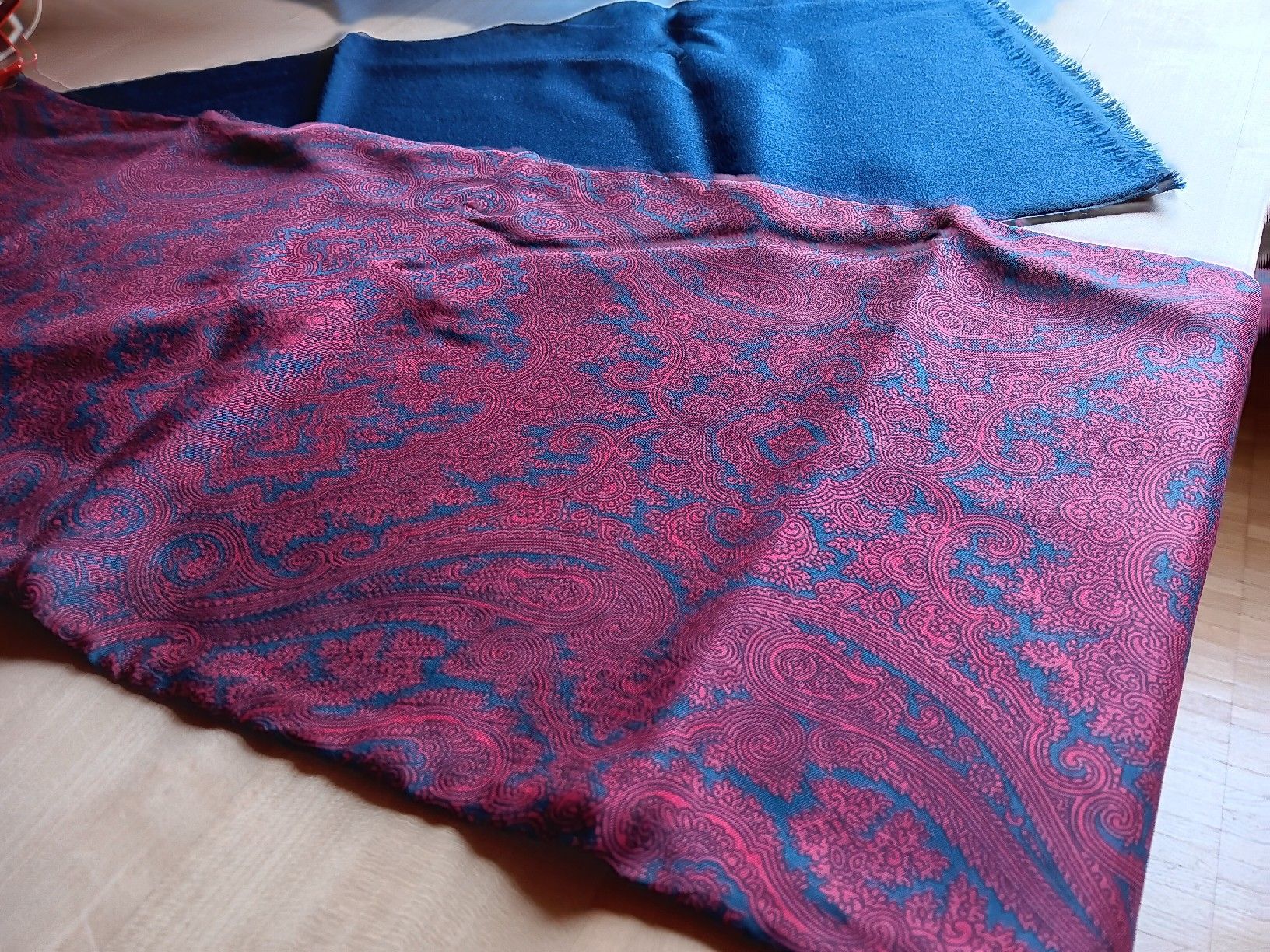 Foulard & Sciarpe: Schal aus Seide – Usato da Chur venduto da chr_b2cn 1