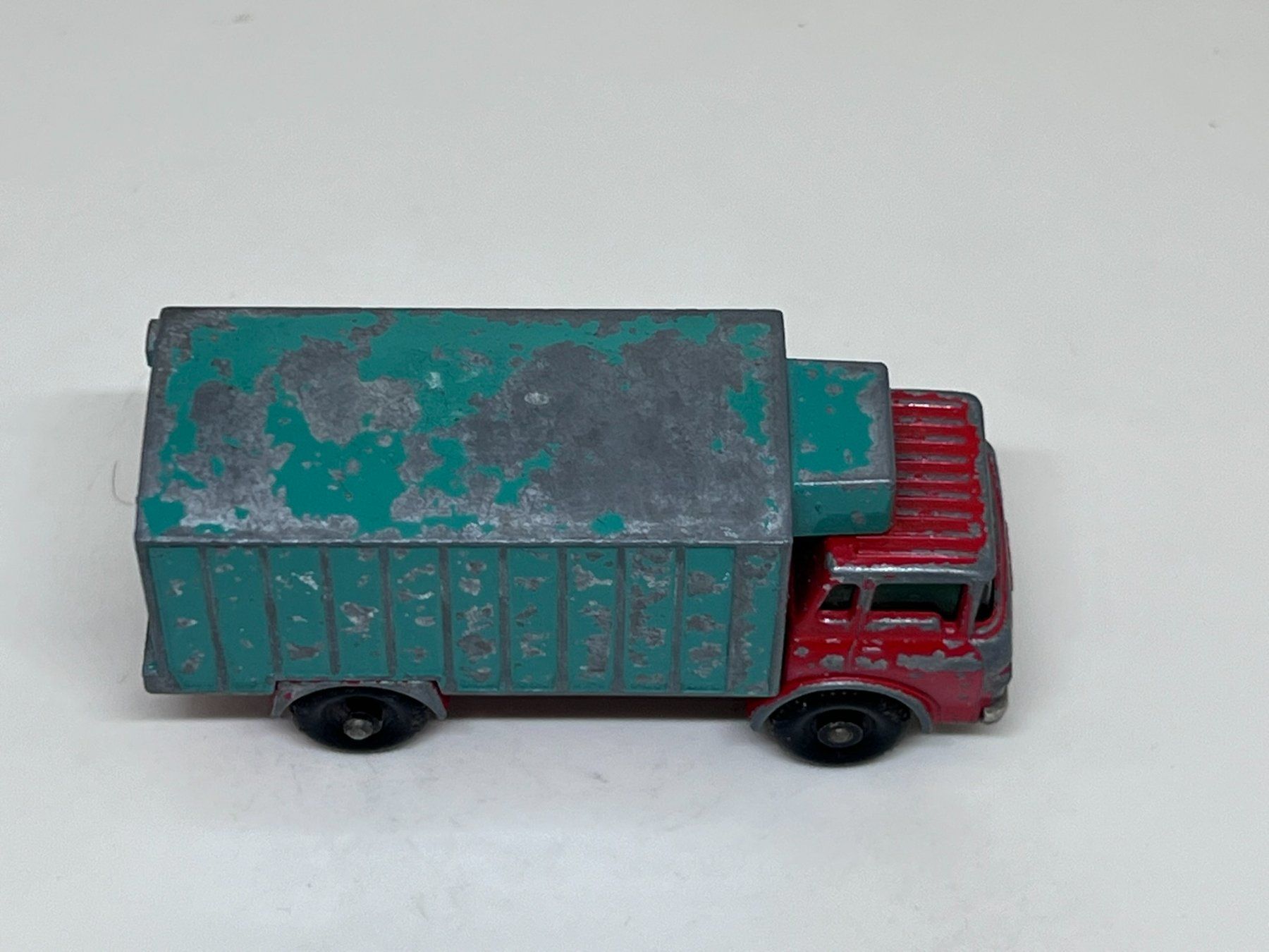 Matchbox Modellautos: Matchbox Refrigeractor Truck #130 – Gebraucht aus Wildegg von LaaBoutique 1