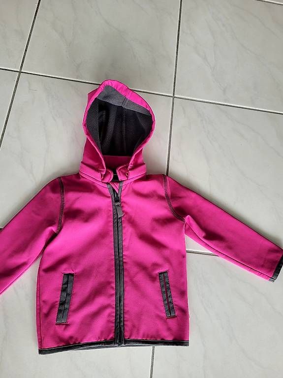 Jacken & Mäntel: Softshell in Gr. 80 – Gebraucht aus Fällanden von vickita1