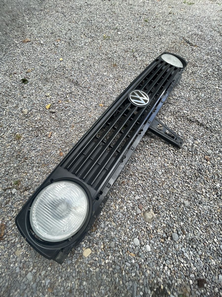 VW Alle Autoersatzteile: Kühlergrill mit Scheinwerfern VW Golf 2 GL – Gebraucht aus Dürnten von luc_qsb2 3