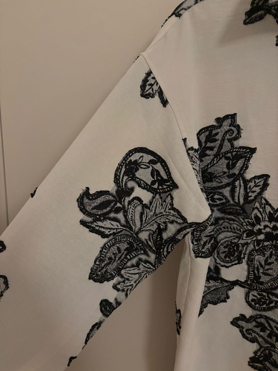 C&A Camicette: C&A Bluse Gr. 36 weiss/schwarz Blumenmuster – Nuovo (secondo la descrizione) da Arbon venduto da Viktoriaa 1