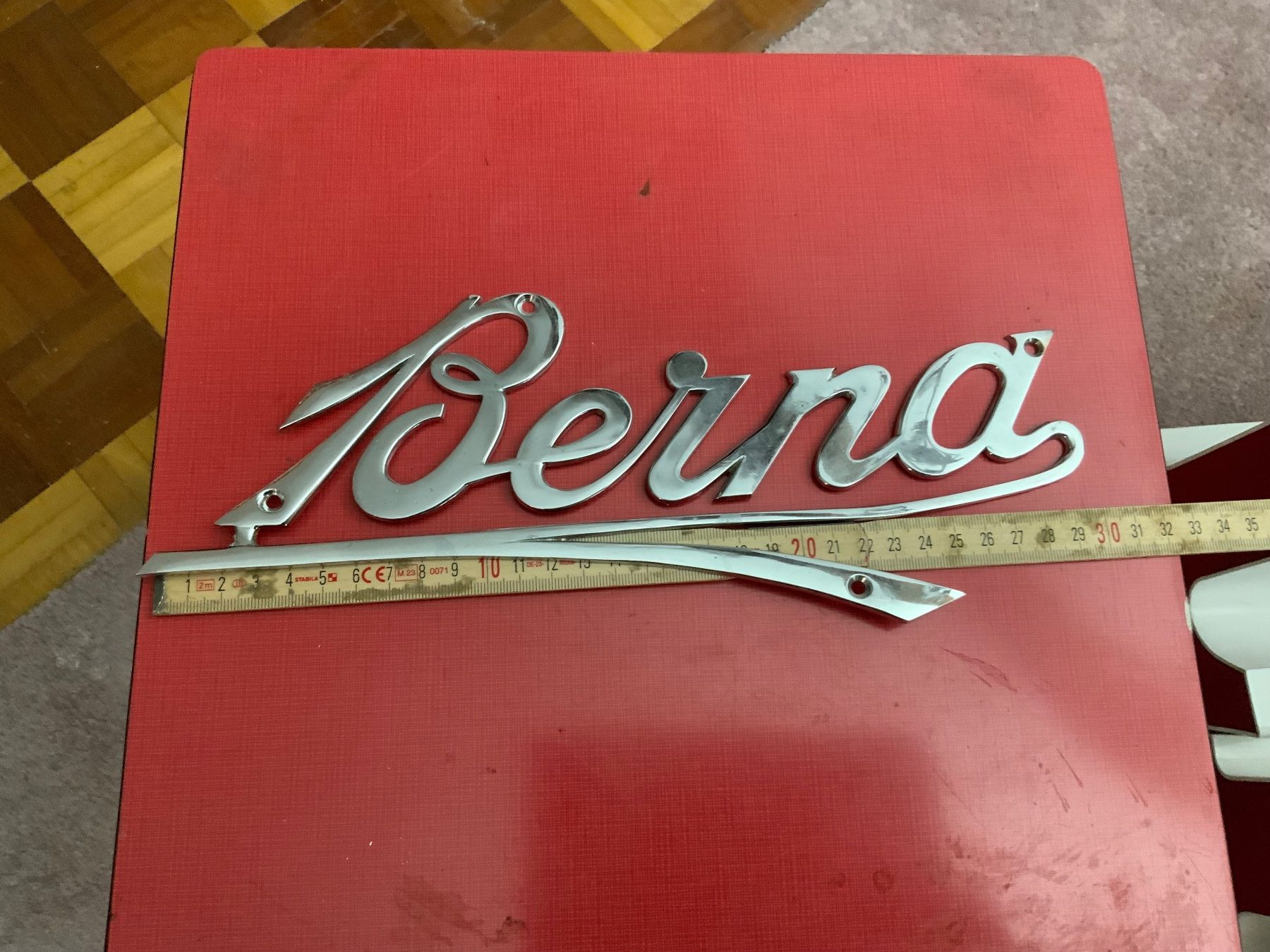 Autres accessoires p. véhicule: Berna Emblem – D'occasion à Willisau par Minali 3