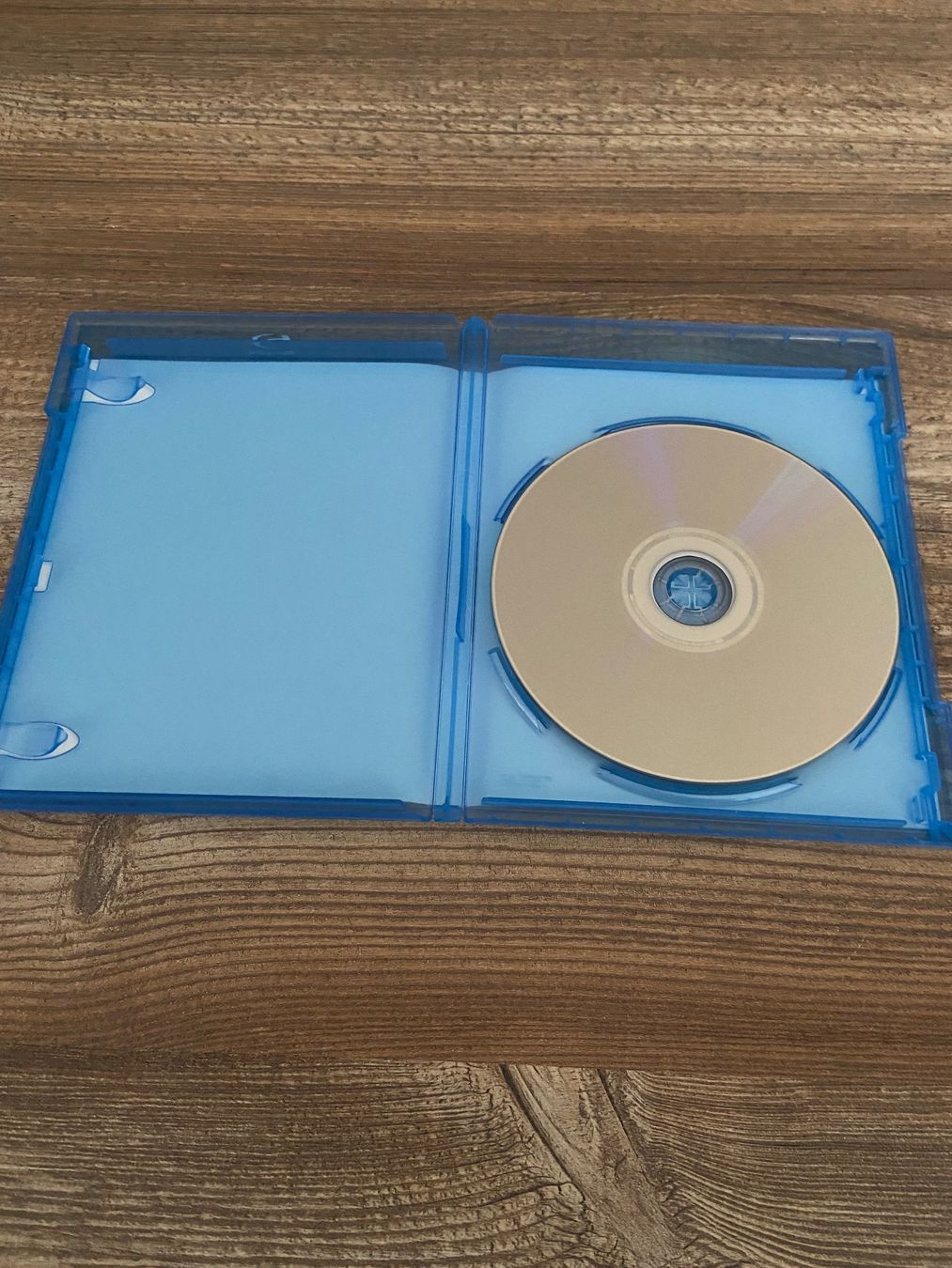Tutti i DVDs: RIDDICK Extended Cut Blu-ray Top Zustand! – Usato da Hasle LU venduto da P89erni01 3