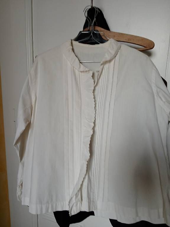 Blusen: Blouse ancienne en coton écru  – Gebraucht aus Genève von chr_8ncs