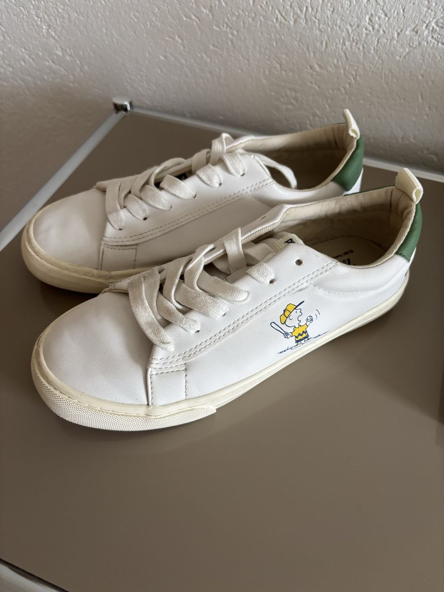 Zara Scarpe da uomo: Sneakers Zara Peanuts Snoopy – Usato da Boniswil venduto da Biancaneve91