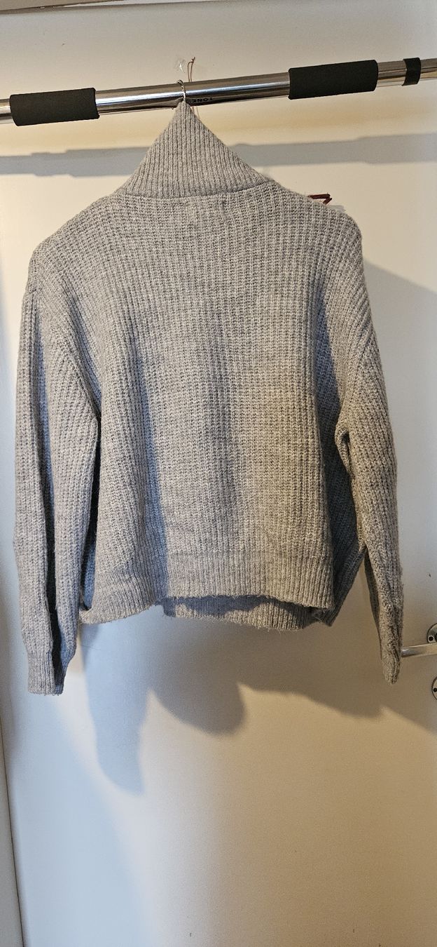 Only Maglioni & Felpe: Only Strickpullover, hellgrau, Grösse XL - Top Zustand! – Usato da Basel venduto da NikaV13 2