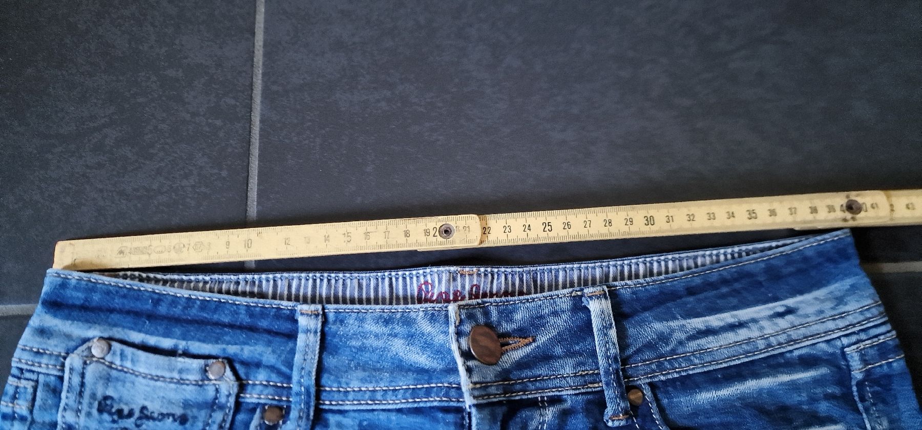 Pepe Jeans Jeans: Pepe Jeans Hotpants – Usato da Oftringen venduto da bin_2wk8 3