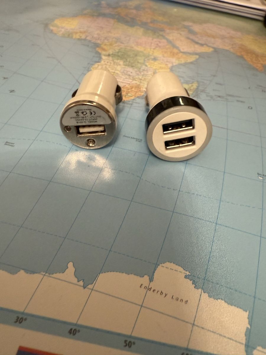 Laufwerke & Adapter: NEU***USB FÜRS AUTO*** SEHR PREISWERT*** – Neu und originalverpackt aus Zürich von Ceca52