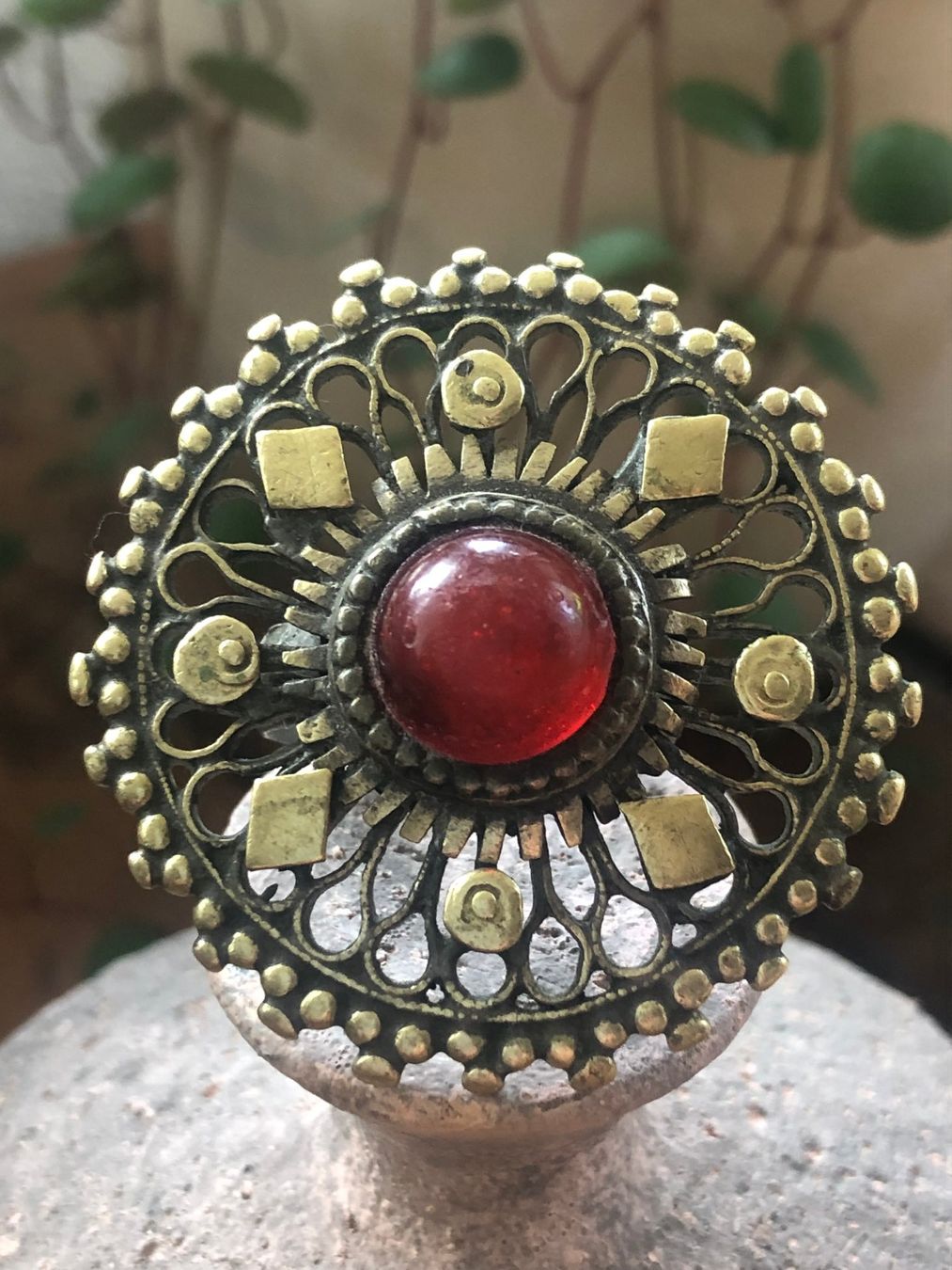 Ringe: XXL Fingerring Ring Ethno orange Boho gold silber – Gebraucht aus Wald ZH von rotschmuddl