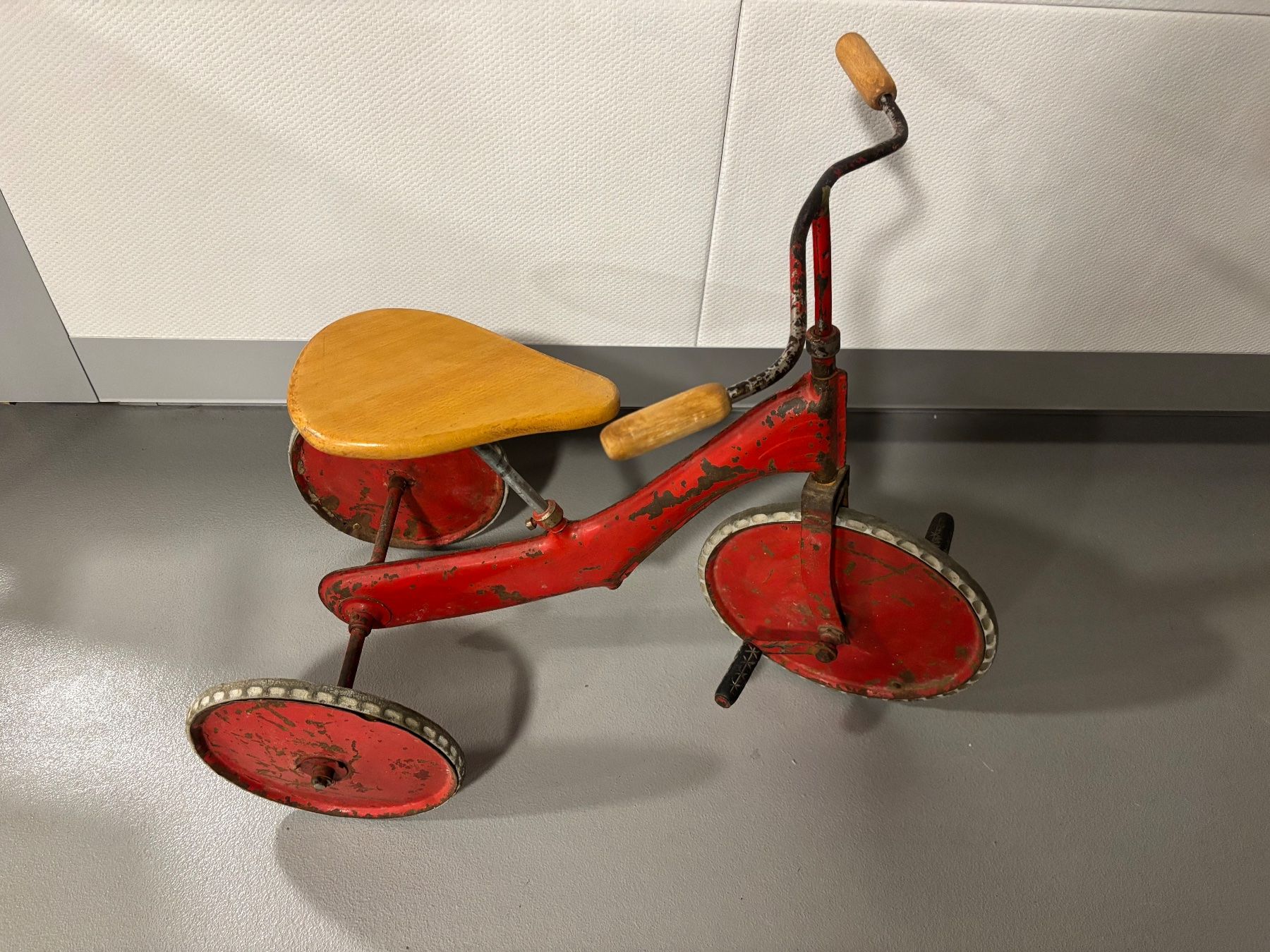 Veicoli per bambini: altes Dreirad – Usato da Neunkirch venduto da autoscooter57