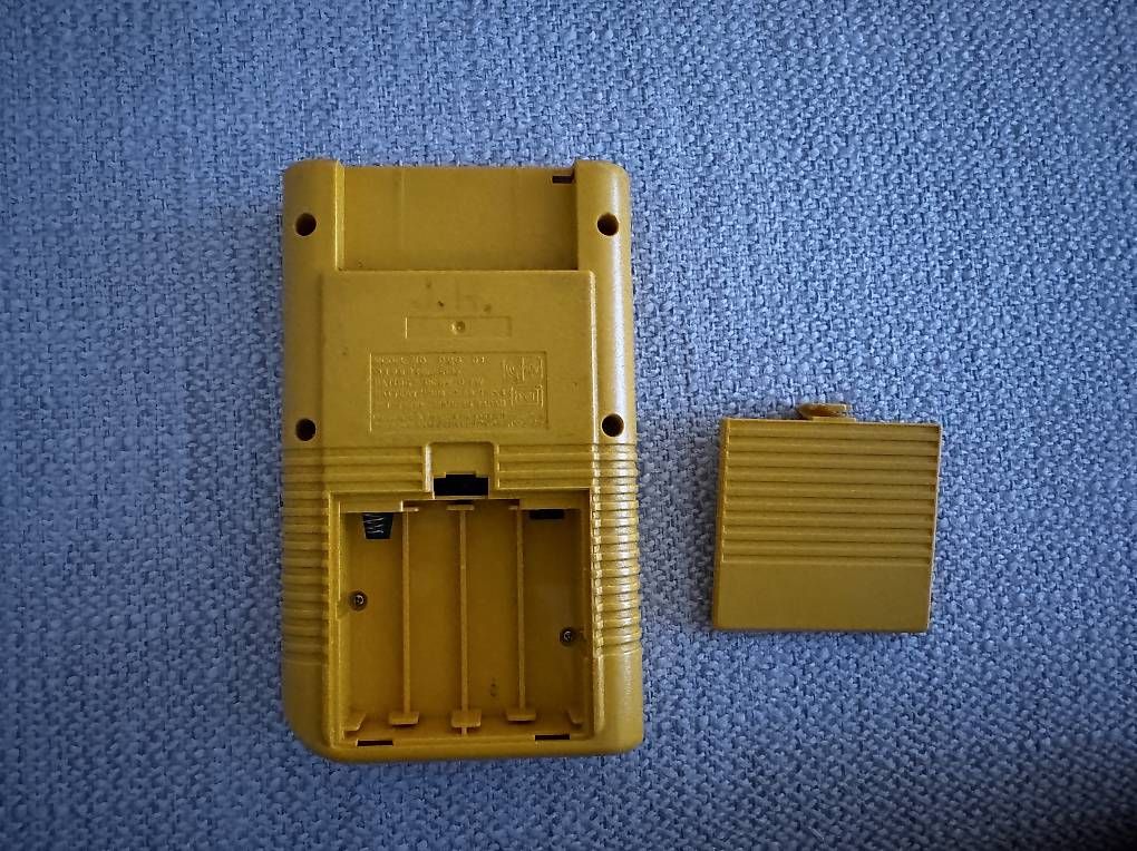 Nintendo Console: Gameboy DMG-01 defekt – Usato da Glattfelden venduto da Dani_Tanner 1