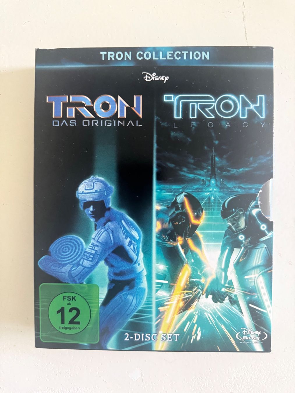 Tutti i DVDs: TRON COLLECTION: DAS ORIGINAL /LEGACY. (BLU-RAY) – Usato da Basel venduto da san_2qlq