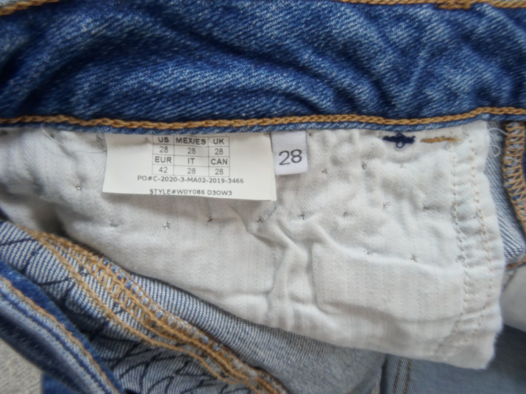 Guess Jeans: Guess Jeans Gr 28 – Usato da Rekingen AG venduto da Barmaleus 3