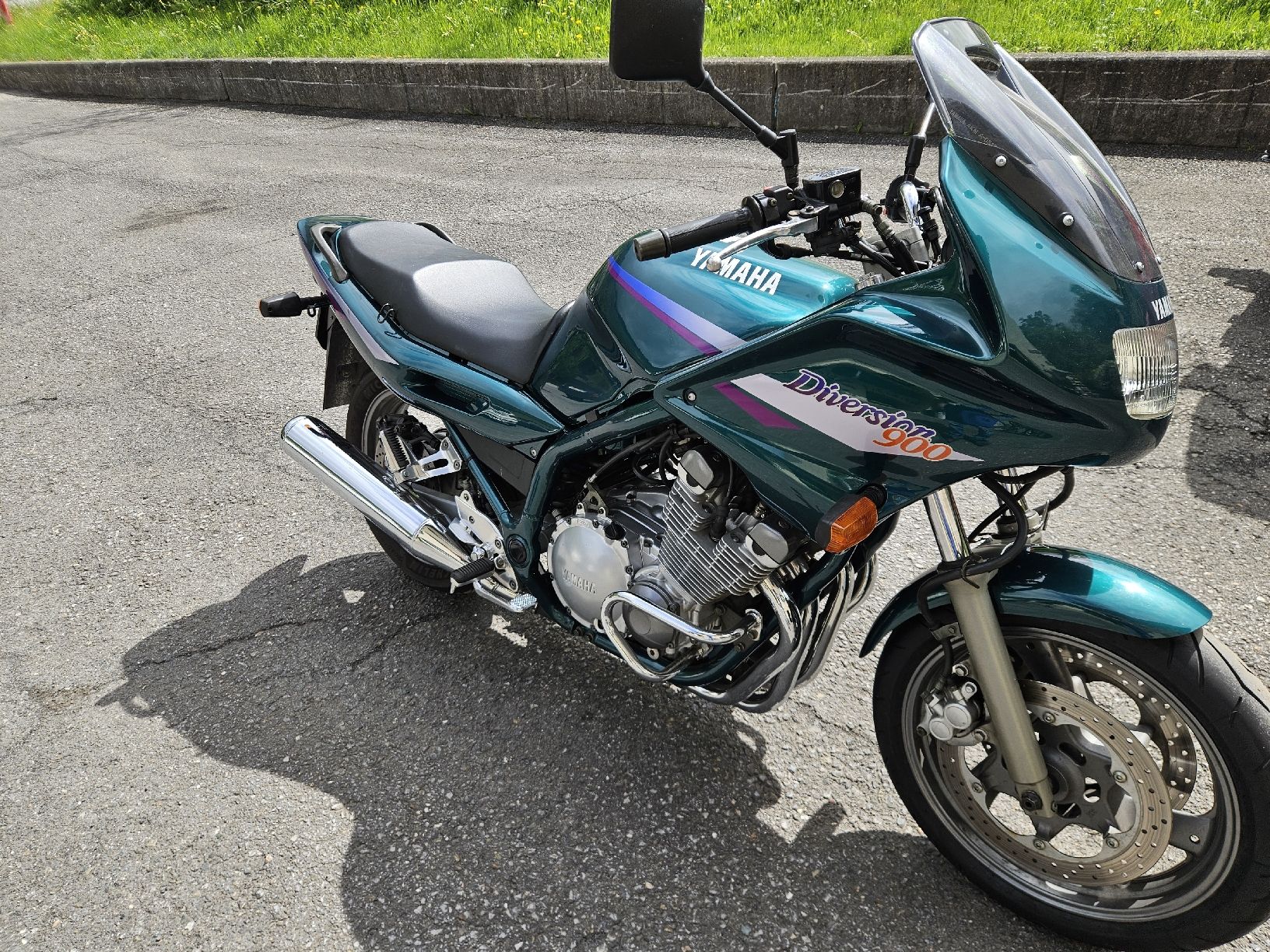 Yamaha Touring: Motorrad Jamaha 900 Diversion – Usato da Saas im Prättigau venduto da unimog401