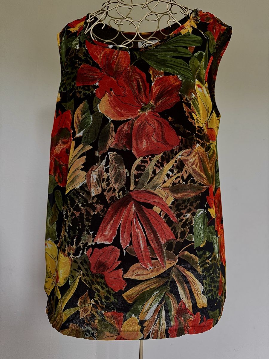 Finkid Top: Fink Modell Top Blumenprint Grösse 38 Polyester 100% – Nuovo (secondo la descrizione) da Kilchberg ZH venduto da Suisse500 2