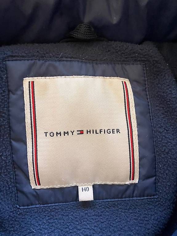 Giacche & Cappotti: Mädchen Wintermantel Tommy Hilfiger Grösse 140 – Usato da zürich venduto da insomnia1975 4