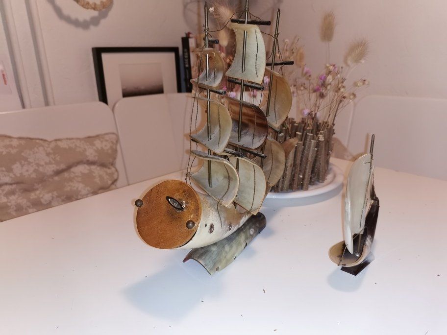 Modellbausätze & Standmodelle: Segelschiffe aus Kuhhorn – Gebraucht aus Lausen von 04362 1