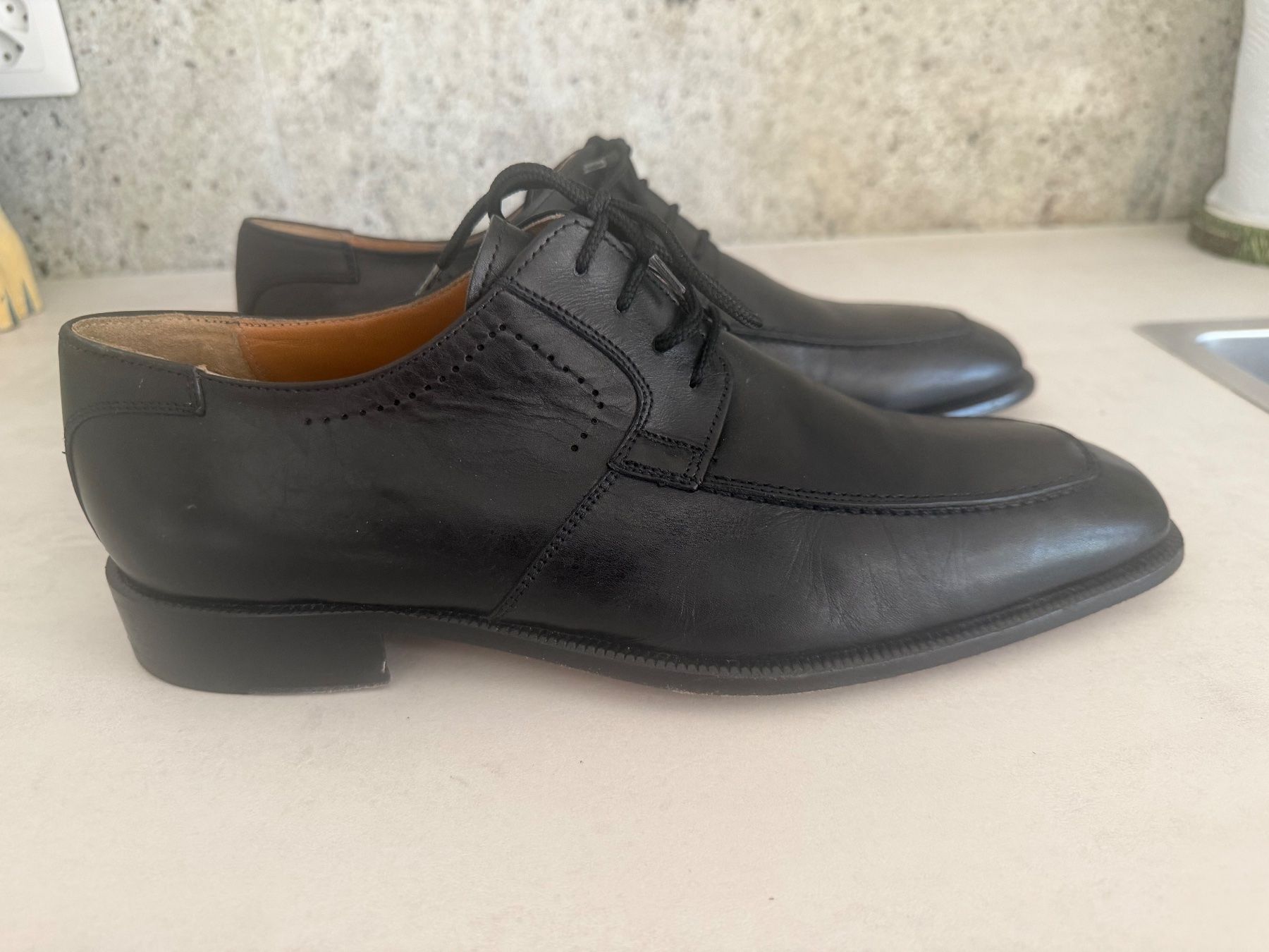 Scarpe da uomo: Herren Lederschuhe Grösse 9 – Usato da Geroldswil venduto da Jeremy11 8