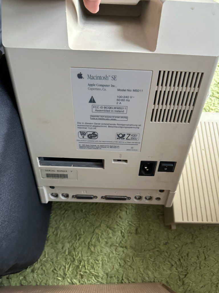 Apple PC: Apple Macintosh SE FD HD Antiker Computer Retro PC Harddisk – Usato da Brunnen venduto da 23068 5