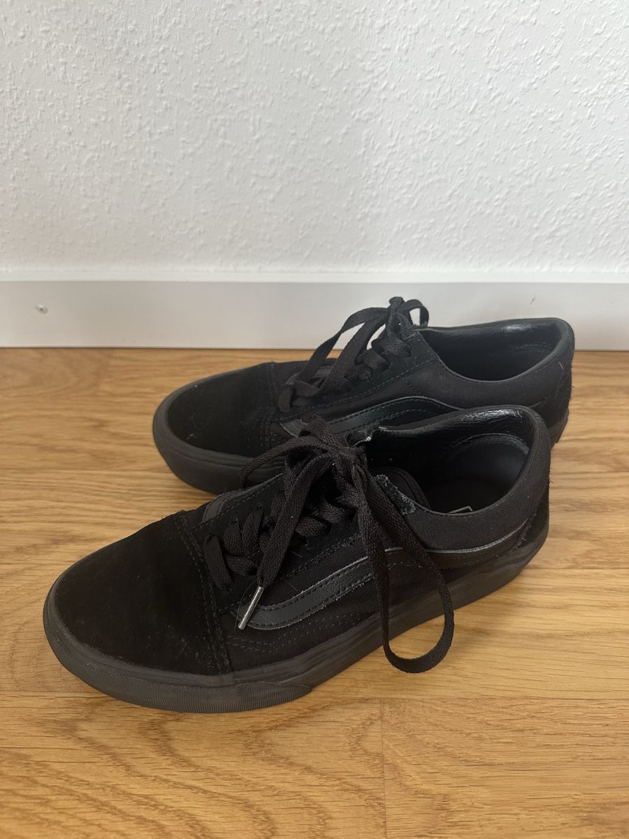 Vans Scarpe da uomo: Chaussures Vans Old Skool noires – Nuovo (secondo la descrizione) da Clarens venduto da Riviera_Friperie