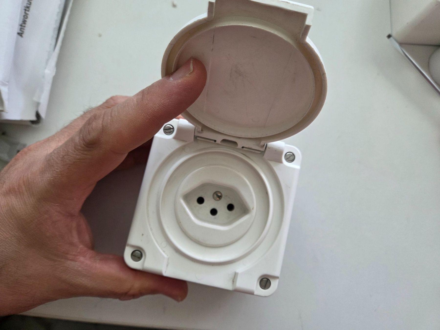 Feller Stecker: Feller NAP Nass Steckdose T13 Typ13 – Gebraucht aus Zürich von Alibaba1234