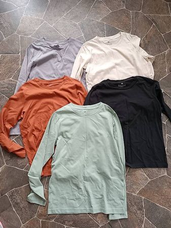 Longshirts Neu Gr. 134-140