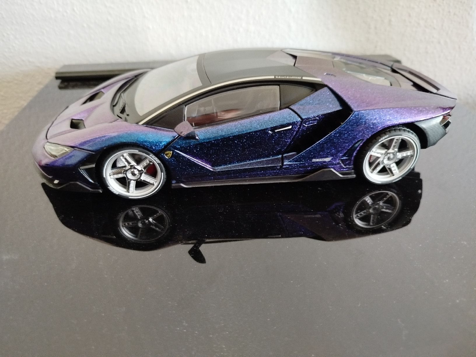 Lamborghini Modellini d'auto: Voiture miniature Lamborghini centenario 1/18 – Nuovo (secondo la descrizione) da Neuchâtel venduto da lyd_67kk