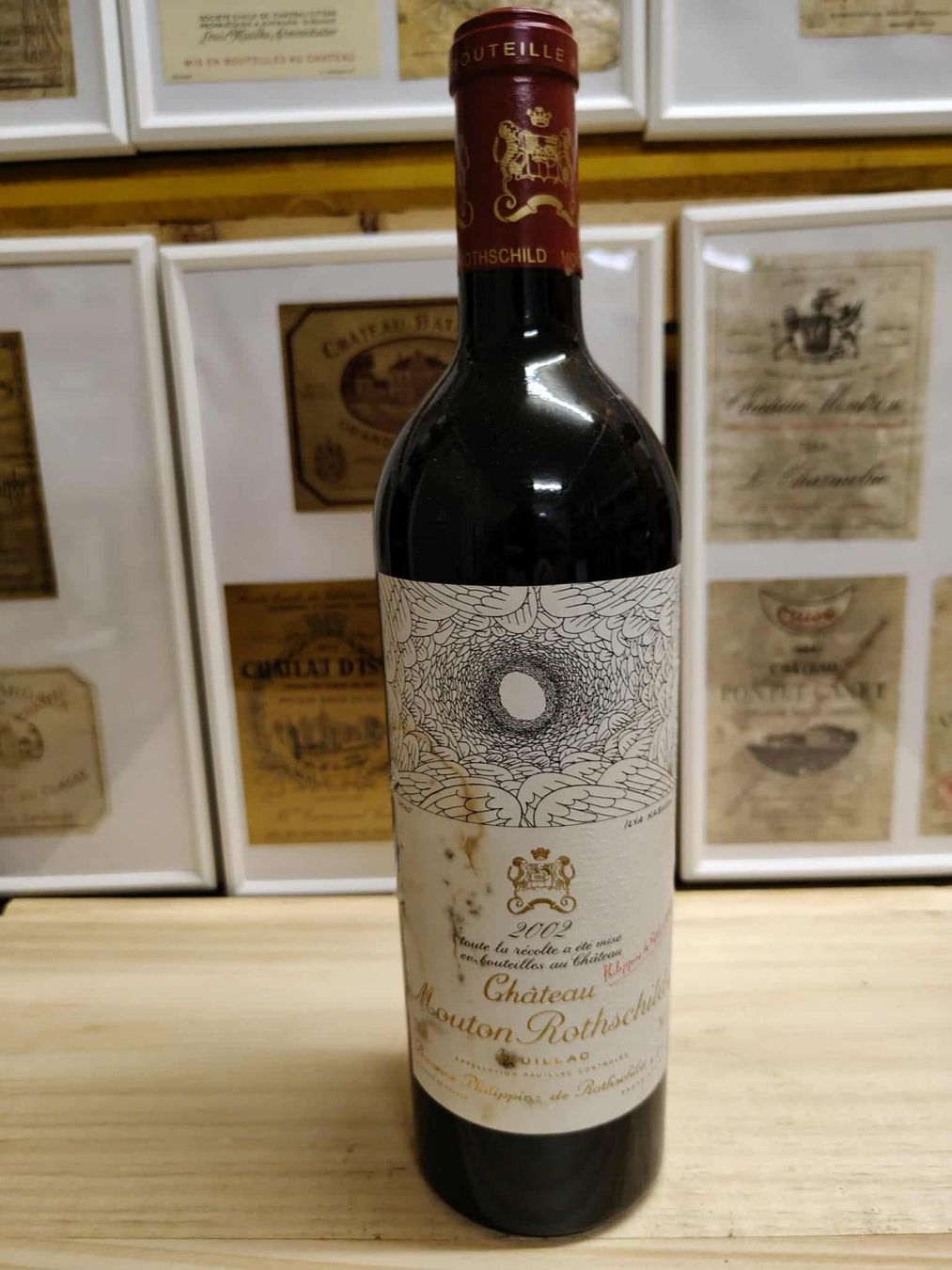 Mouton Rothschild Vino: 2002 CHATEAU MOUTON ROTHSCHILD – Nuovo e nell'imballaggio originale da Münchenstein venduto da weinundspirituosen 1