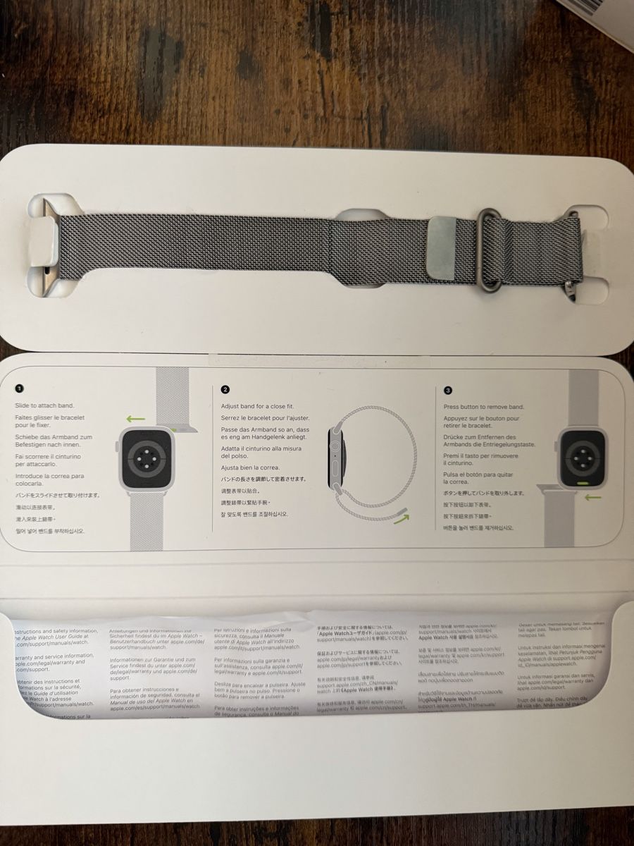 Apple Bracciali & Braccialetti: Original Apple Silver Milanese Loop (45mm) – Usato da Beinwil am See venduto da hugi016 1
