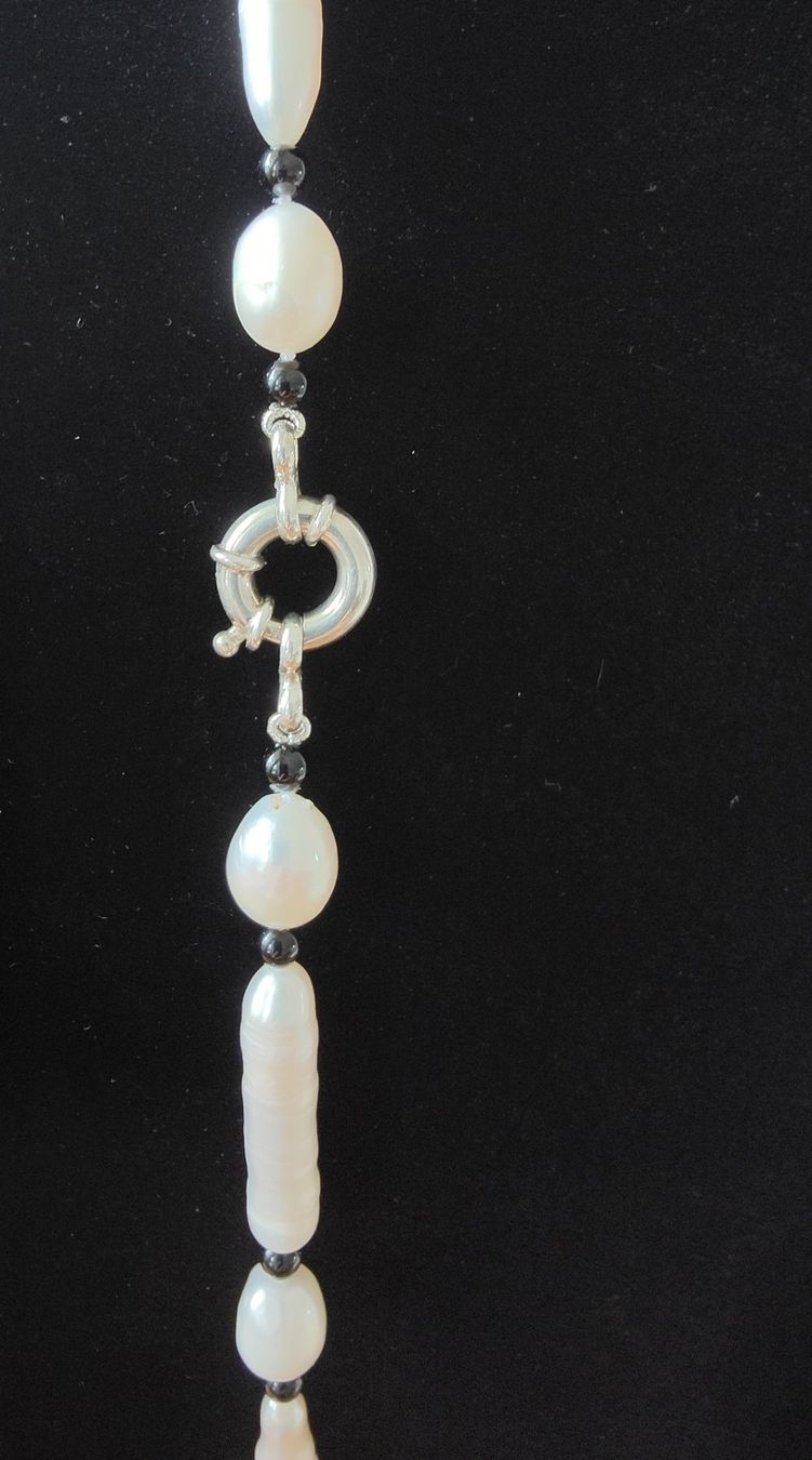 Catenine: Süsswasserperlenkette, Stäbchen und Oval förmig – Nuovo e nell'imballaggio originale da Rümlang venduto da 21f 2