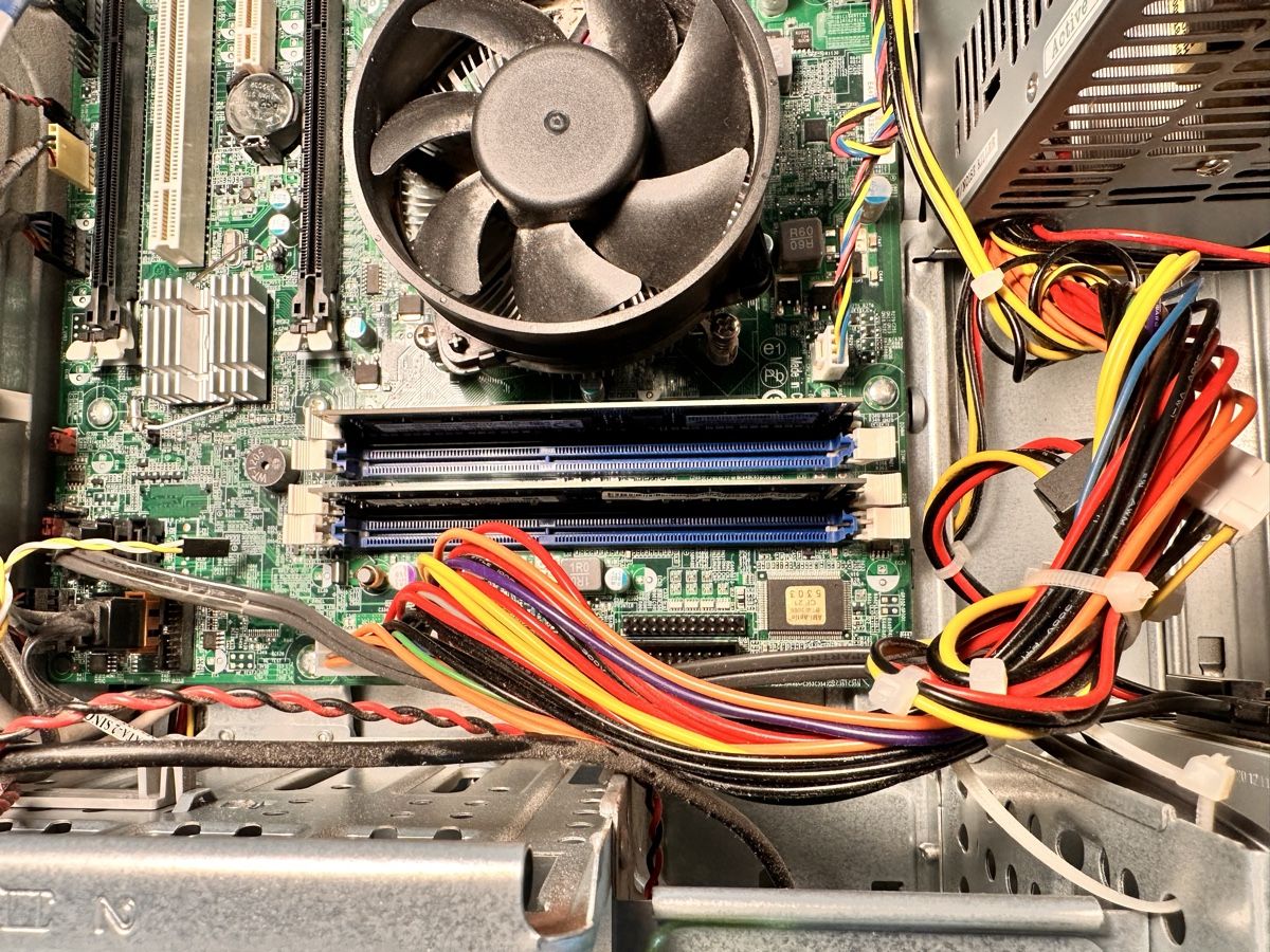 Custodie: Acer Veriton M4620G – Usato da Nesselnbach venduto da Vig0_al 3