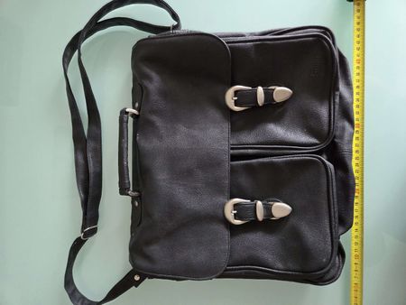Sacoche en cuir noir Sunny, style vintage intemporel
