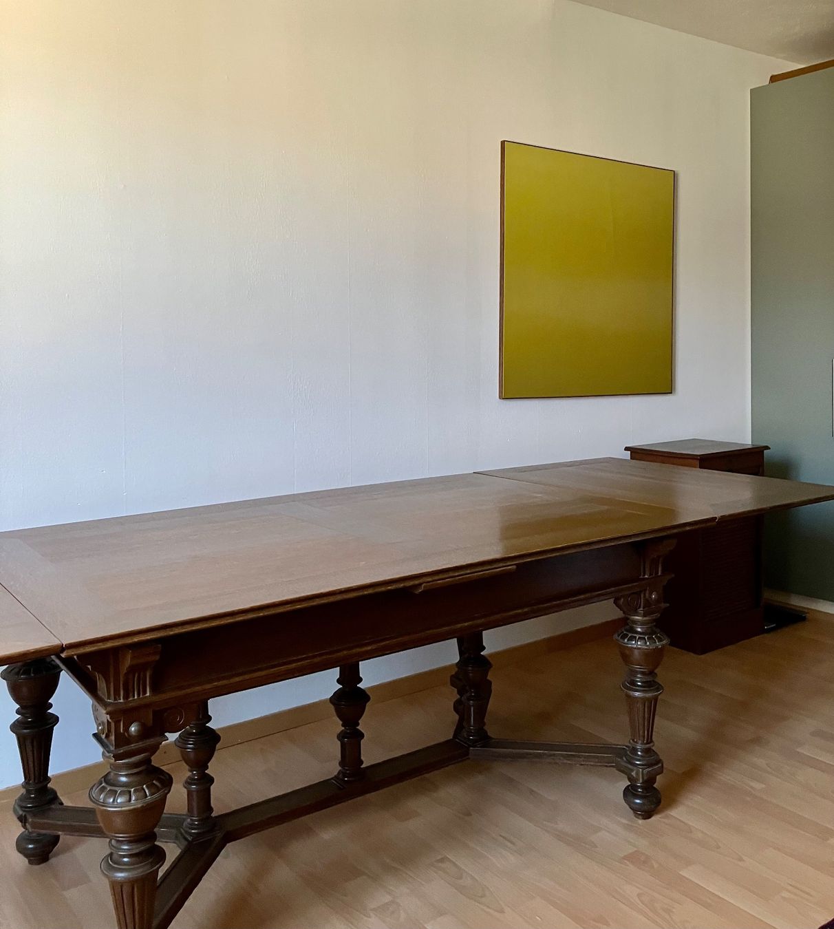 Tavoli: Wunderschöner, ausziehbarer Eichen Ess-Tisch – Usato da Schaffhausen venduto da NinaRicardo 1