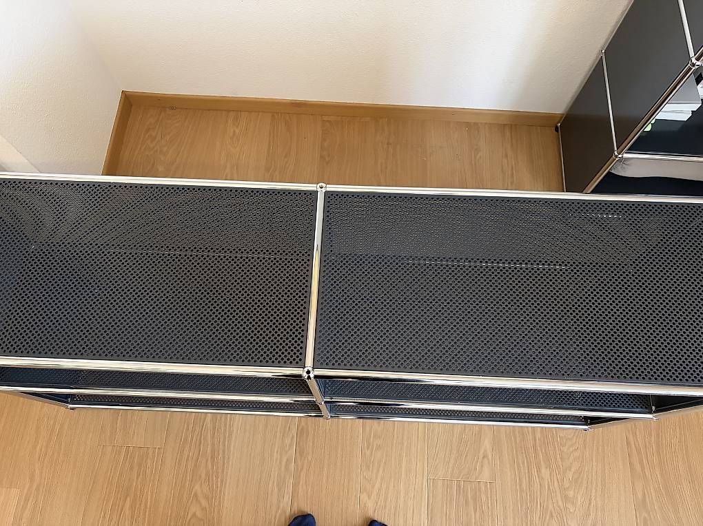 Scaffali: USM Haller Sideboard / Regal 2x2  Anthrazitgrau perforiert  – Usato da Basel venduto da jpw_7gqh 1