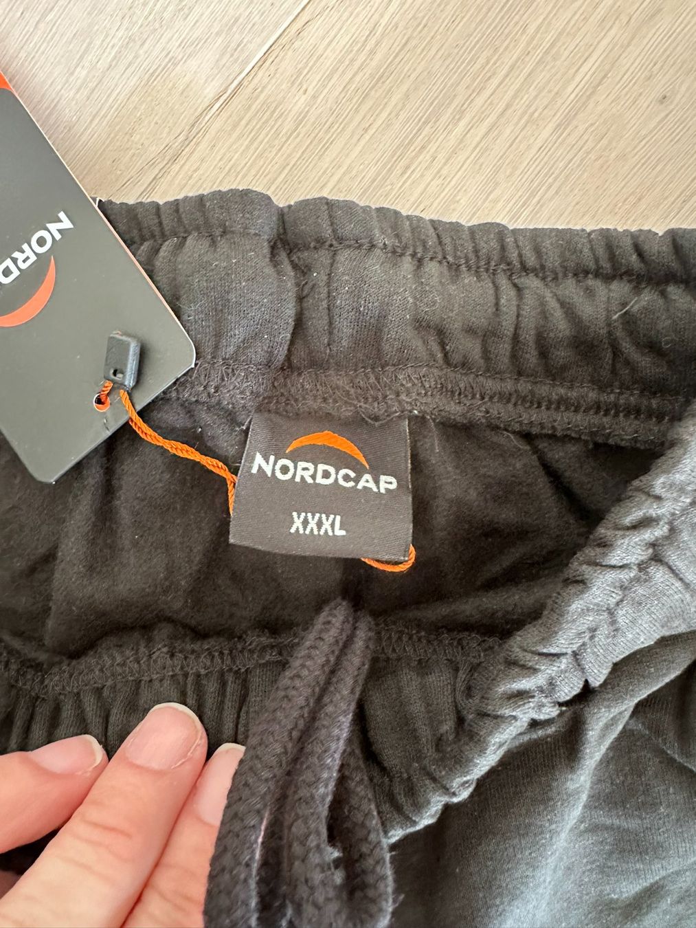 Pantaloni: Jogginghosen für Herren – Usato da Balzers venduto da NinaSprenger 1