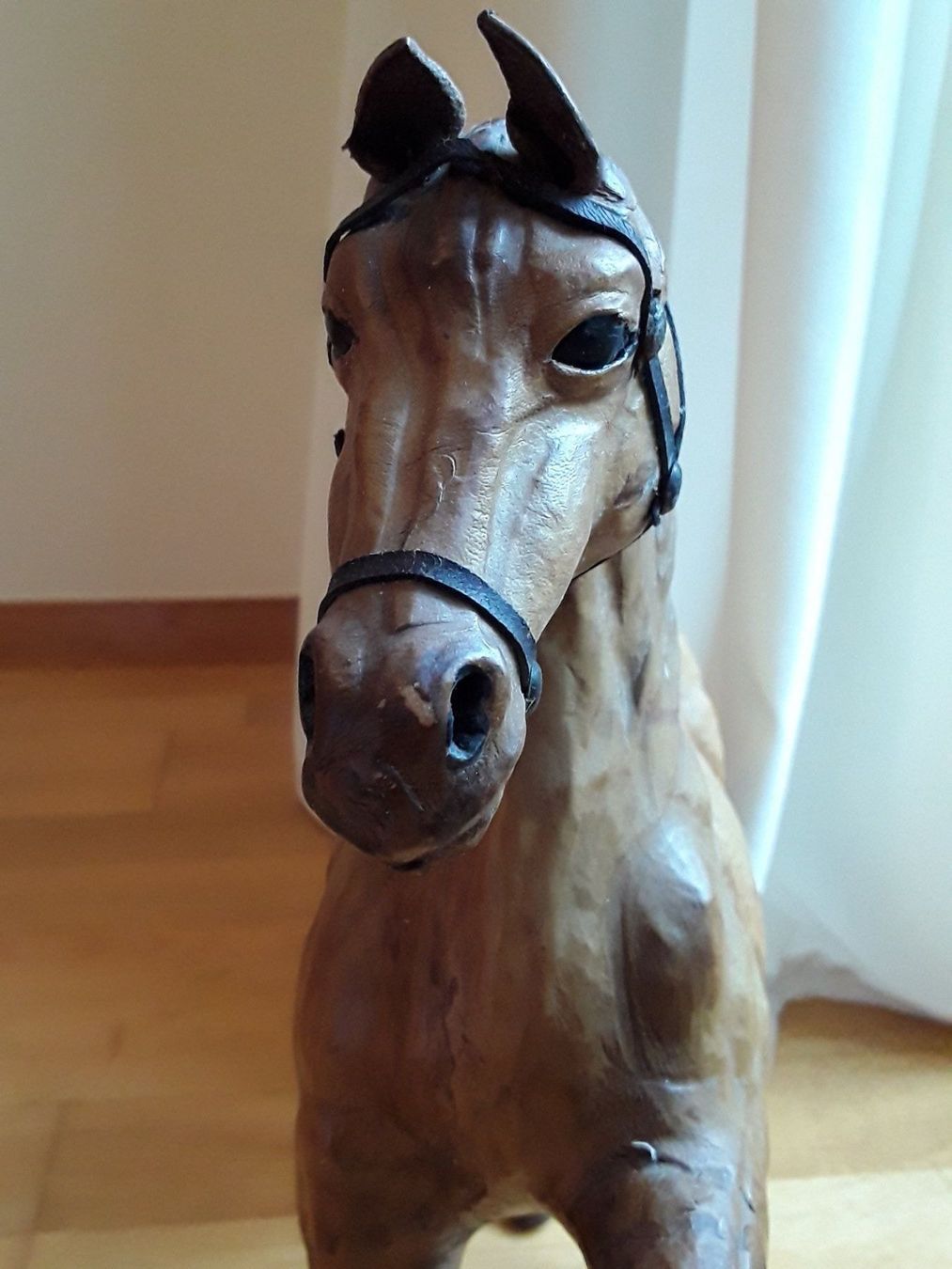 Statuette: Grosse Pferdefigur Antik Leder – Usato da Zürich venduto da helsan 5